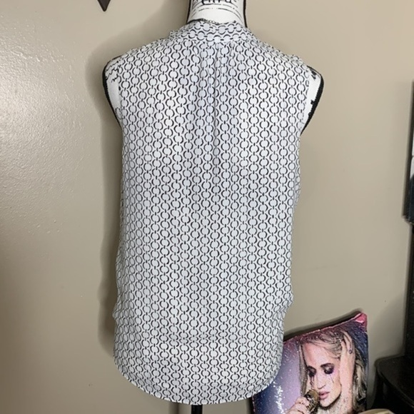 Apt 9 Classy sleeveless work dress top Like new size small - Picture 6 of 6